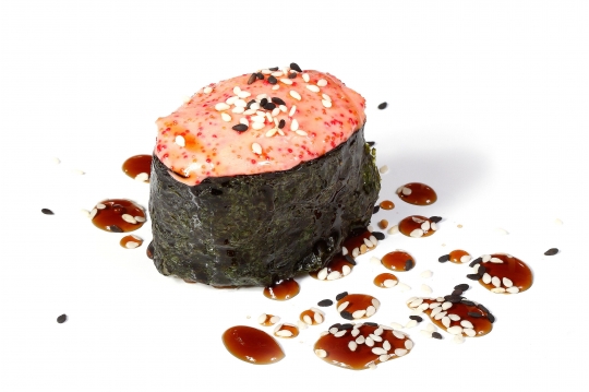 запечённая суши с лососем